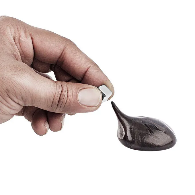 Incredible Magnetic Putty - Tin Pack - Image 3
