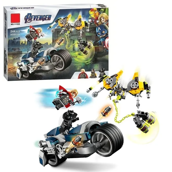 Avengers Bike Assault Building Kit - 244 Parts