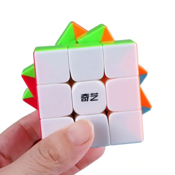 QiYi Warrior S 3x3 Stickerless Speed Rubik's Cube - Fun Puzzle Educational Toy - Image 4