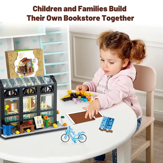Bookstore Building Kit with Lights - 640 Parts - Image 3