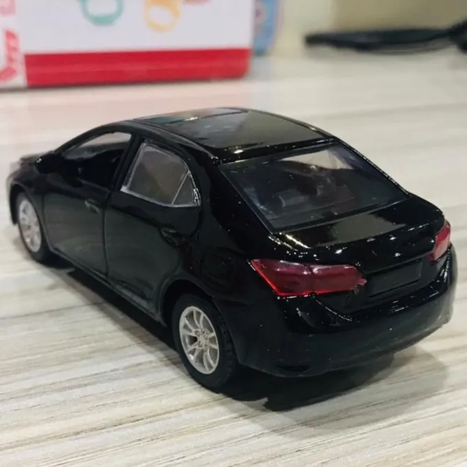 Toyota Corolla Grande Die-Cast Model - 5 Inches with Lights and Sound - Black - Image 6