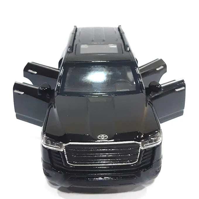 Toyota Land Cruiser 2024 Die-Cast Model - 1:28 Scale with Openable Doors - Black - Image 5