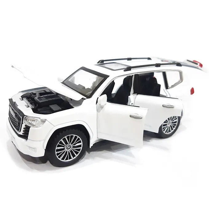 Toyota Land Cruiser 2024 Die-Cast Model - 1:28 Scale with Openable Doors - White - Image 2