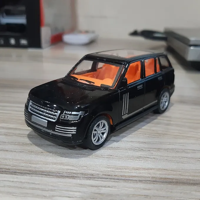 Range Rover Hatchback Die-Cast Model - 4 Inches - Black - Image 6