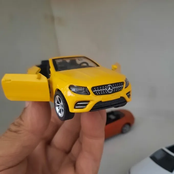 Mercedes Benz Cabriolet Die-Cast Model - 5 Inches with Lights and Music - Yellow - Image 4