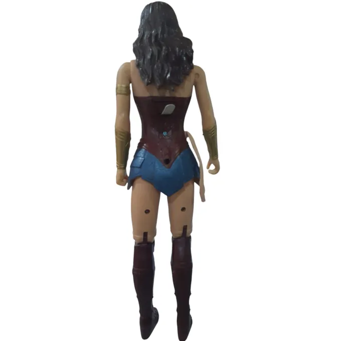 Wonder Woman 11-Inch Action Figure - DC Heroine Toy for Girls - Image 2